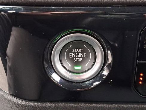 Used 2022 Chevrolet Silverado 1500 RST AWD/4WD image 27