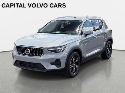 Certified 2025 Volvo XC40 B5 Core