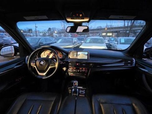 Used 2018 BMW X5 sDrive35i w/ M Sport Package image 42
