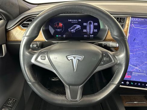 Used 2020 Tesla Model S Long Range Plus image 13