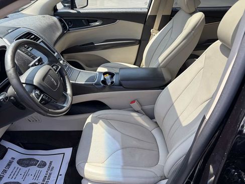 Used 2019 Lincoln Nautilus Reserve AWD/4WD image 9