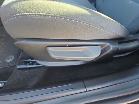 Used 2025 Kia K4 LXS image 12