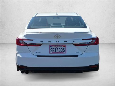 Used 2025 Toyota Camry SE w/ Convenience Package FWD image 6