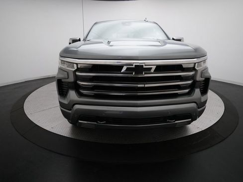 Certified 2023 Chevrolet Silverado 1500 High Country w/ Z71 Off-Road Package image 11