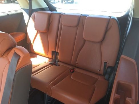 Used 2024 Kia Carnival SX FWD image 17