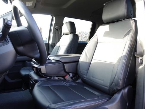 Used 2025 Chevrolet Silverado 2500 Custom w/ Custom Value Package image 15