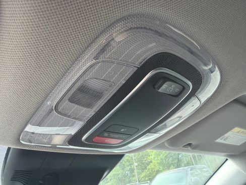 Used 2023 Hyundai Elantra SEL image 32