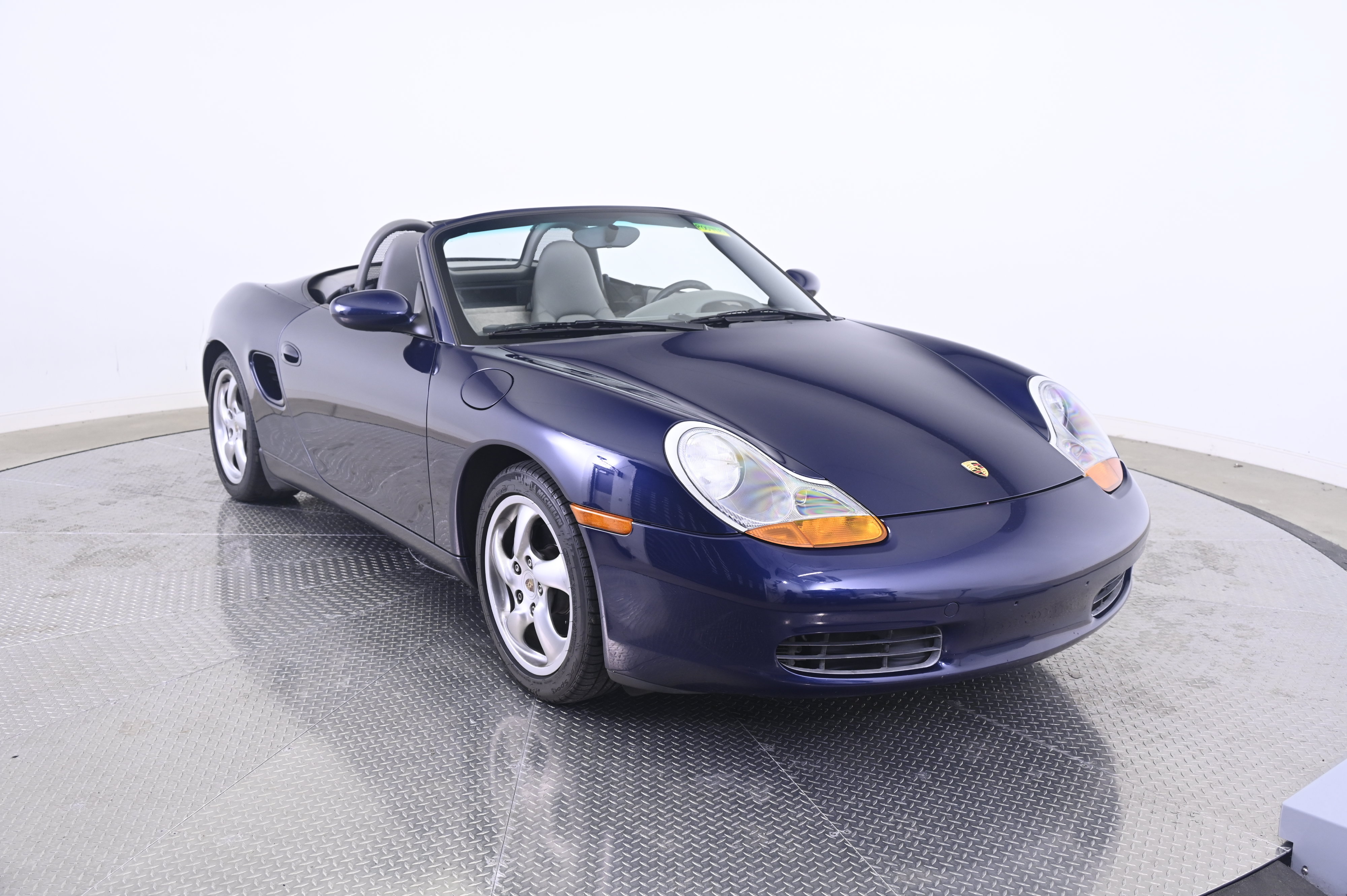 Used 2001 Porsche Boxster RWD image 9