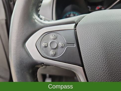 Used 2021 Chevrolet Colorado LT image 11