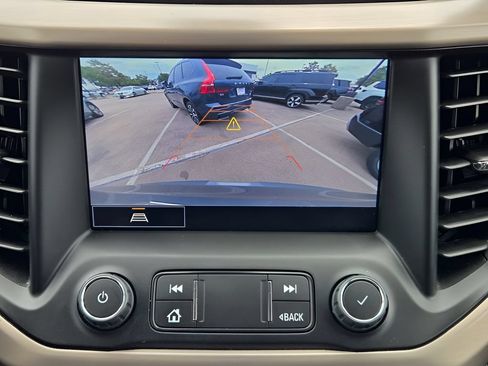 Used 2023 GMC Acadia Denali AWD/4WD image 15