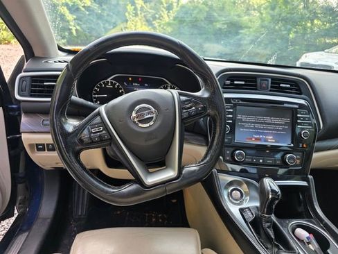 Used 2016 Nissan Maxima Platinum FWD image 16