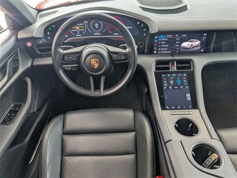 Used 2021 Porsche Taycan 4S image 9