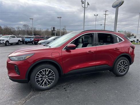 New 2026 Ford Escape SE w/ PHEV Premium Package image 3
