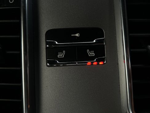 Used 2010 Porsche Panamera 4S image 47