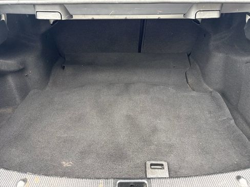 Used 2011 Mercedes-Benz C 300 Sedan image 8