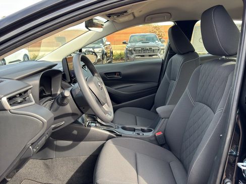 Used 2026 Toyota Corolla LE image 11