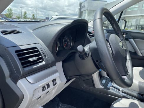 Used 2014 Subaru Forester 2.5i Limited AWD/4WD image 27