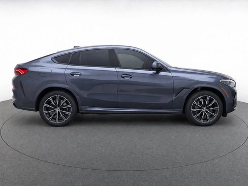 Used 2022 BMW X6 xDrive40i w/ M Sport Package AWD/4WD image 2