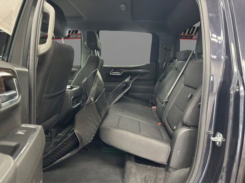 Used 2022 GMC Sierra 1500 Elevation w/ LPO, Elevation Black Package AWD/4WD image 10