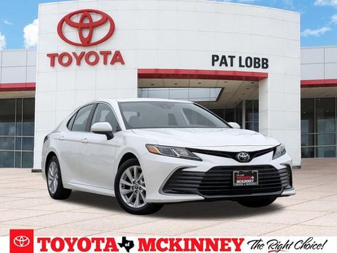 Used 2024 Toyota Camry LE FWD image 1