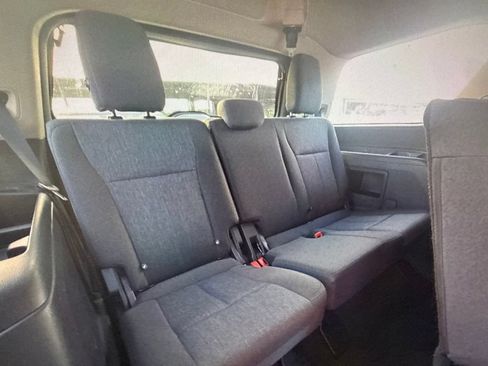 Used 2024 Ford Expedition XLT RWD image 7
