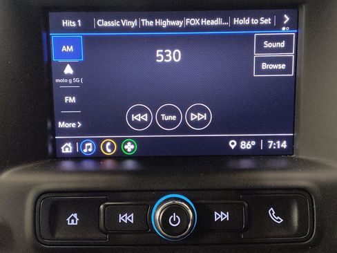 Used 2024 GMC Terrain SLE w/ Driver Convenience Package FWD image 25