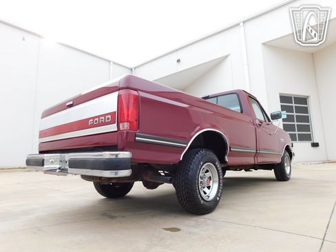 Used 1990 Ford F150 2WD Regular Cab image 24
