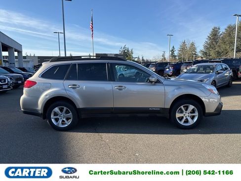 Used 2014 Subaru Outback 3.6R Limited image 1