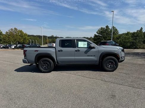 New 2027 Nissan Frontier PRO-4X w/ Pro Premium Package AWD/4WD image 3