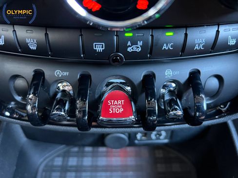 Used 2017 MINI Cooper Clubman ALL4 w/ Premium Package image 29