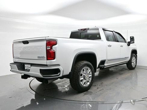 Used 2024 Chevrolet Silverado 2500 High Country w/ High Country Premium Package image 7