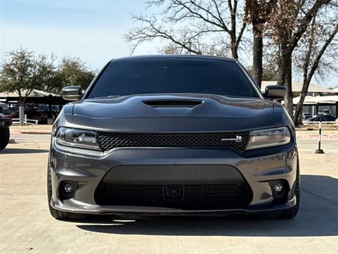 Used 2018 Dodge Charger R/T Scat Pack image 2