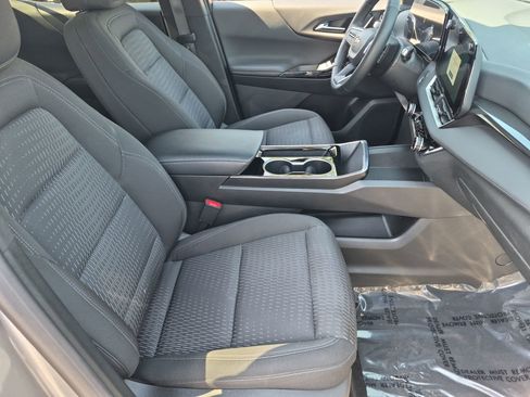 Certified 2025 Chevrolet Equinox LT w/ Safety and Technology Package FWD image 31