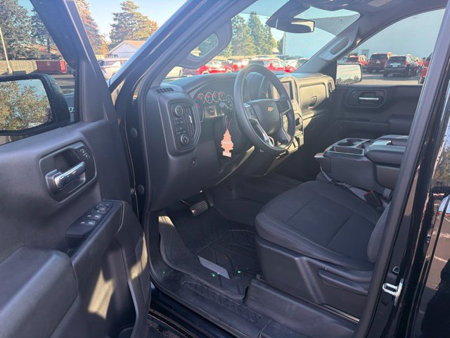 Used 2021 Chevrolet Silverado 1500 Custom w/ Safety Confidence Package AWD/4WD image 14