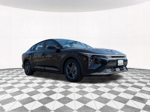 New 2026 Kia K4 FWD image 15