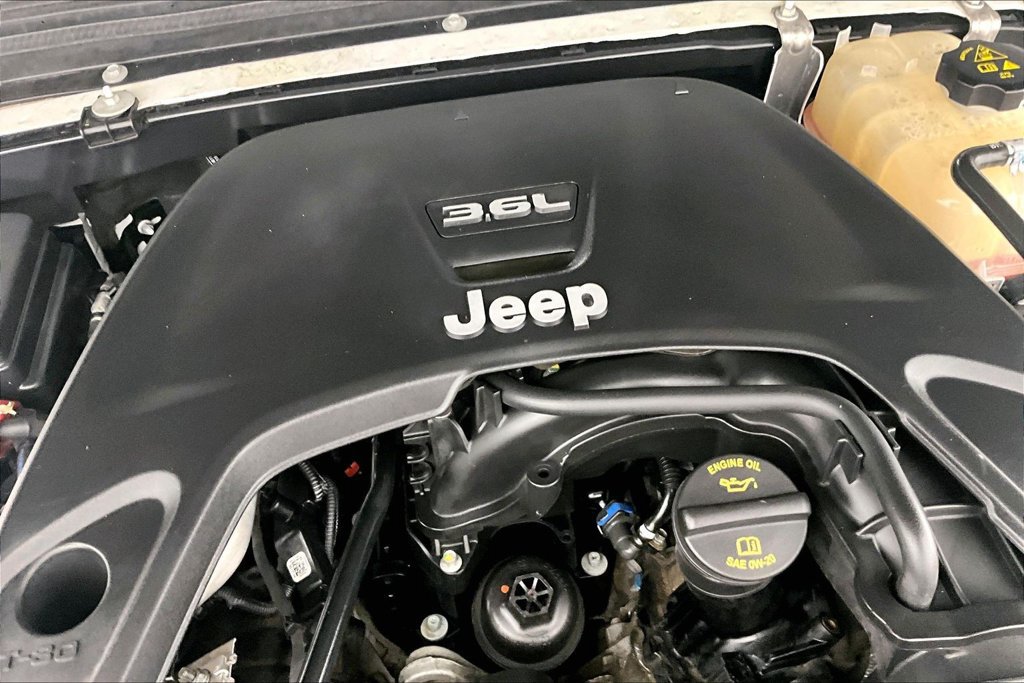 Used 2020 Jeep Wrangler Unlimited Sport S AWD/4WD image 32