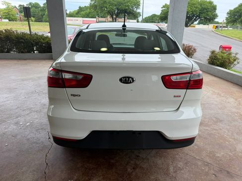 Used 2017 Kia Rio LX w/ Power Package FWD image 5
