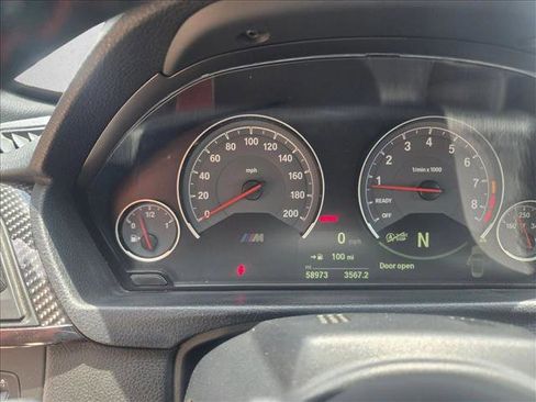 Used 2015 BMW M4 Convertible RWD image 11