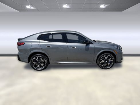 Used 2025 BMW X2 M35i image 7