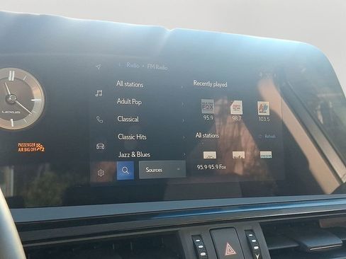 Used 2024 Lexus ES 350 w/ Premium Package image 18