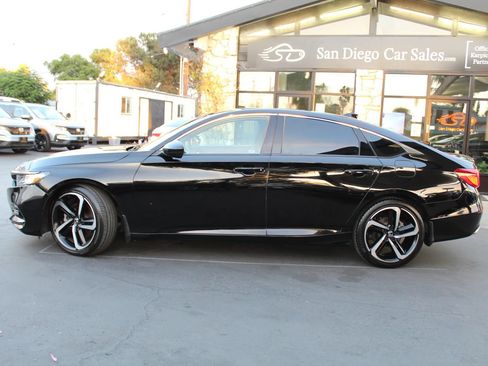 Used 2019 Honda Accord Sport image 2