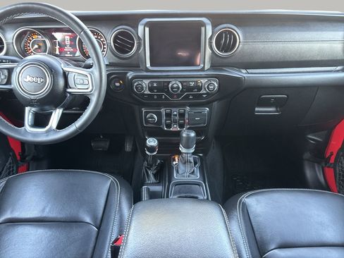 Used 2023 Jeep Wrangler Sahara image 14