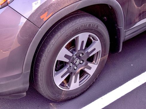 Used 2019 Honda Ridgeline RTL image 12