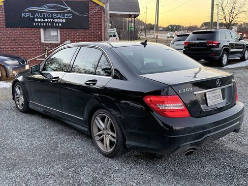 Used 2012 Mercedes-Benz C 300 4MATIC Sedan image 3