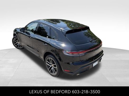 Used 2024 Porsche Macan AWD/4WD image 4