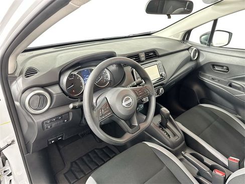 Used 2025 Nissan Versa S w/ S Plus Package image 17