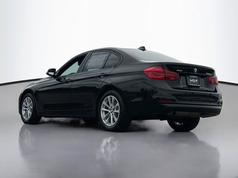Used 2016 BMW 320i xDrive Sedan AWD/4WD image 5