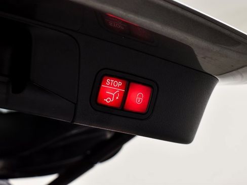 Certified 2023 Mercedes-Benz GLB 250 image 40