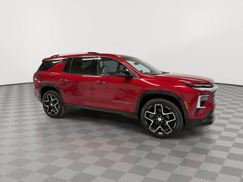 New 2026 Chevrolet Traverse High Country w/ LPO, Illumination Package image 13