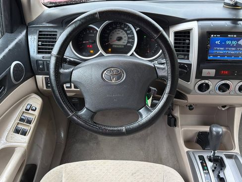 Used 2007 Toyota Tacoma Base image 14